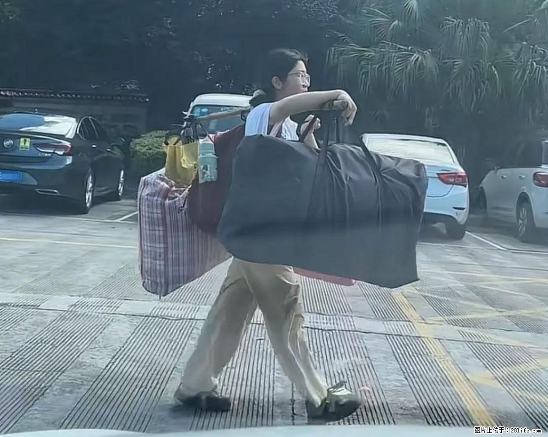 全网追的“扁担女孩”，找了一份暑假工，时薪12元 - 咸阳生活资讯 - 咸阳28生活网 xianyang.28life.com